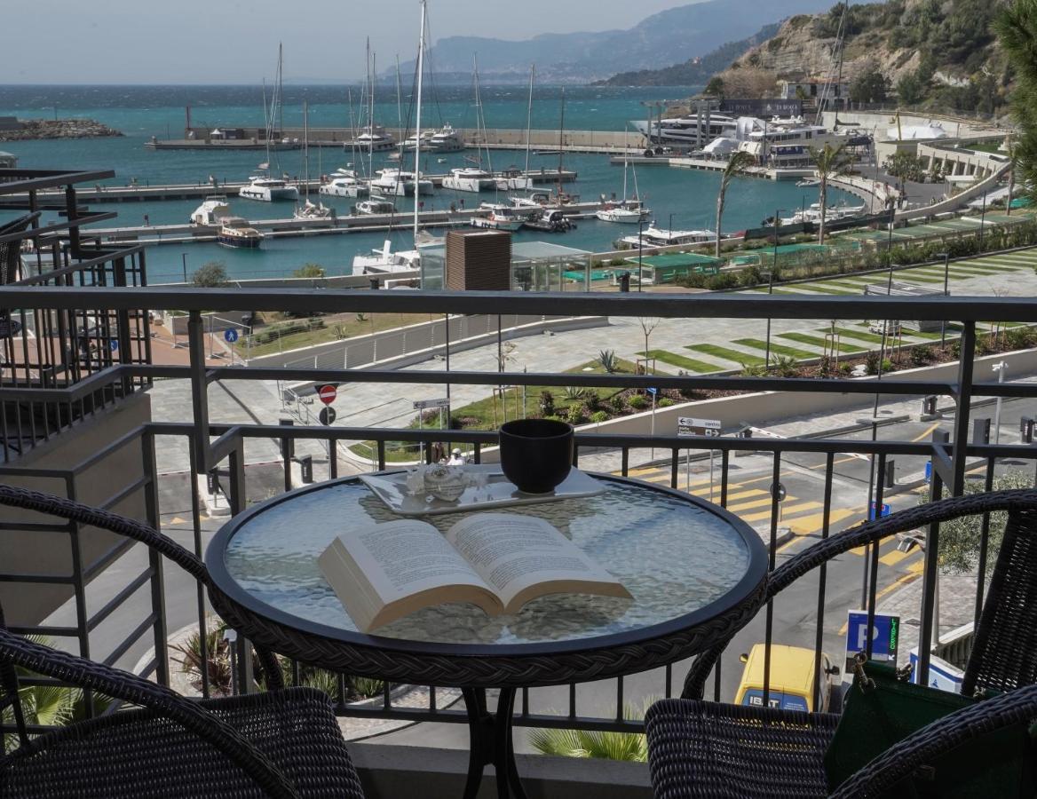 Hotel Sole Mare Ventimiglia Exterior foto